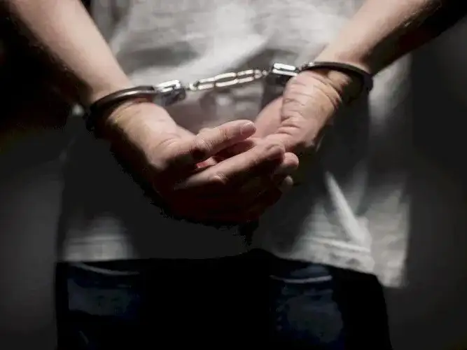 Diez años de cárcel para el hombre que engañó y explotó sexualmente a una adolescente chaqueña en la costa del Uruguay