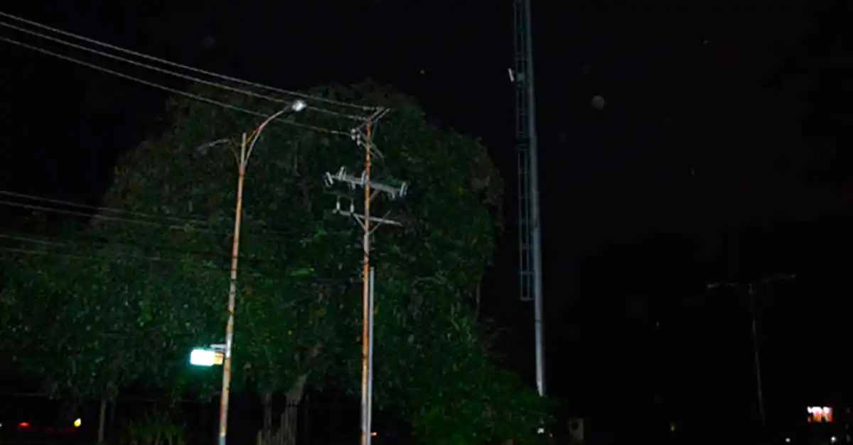 Cerrito Sur, con las calles a oscuras