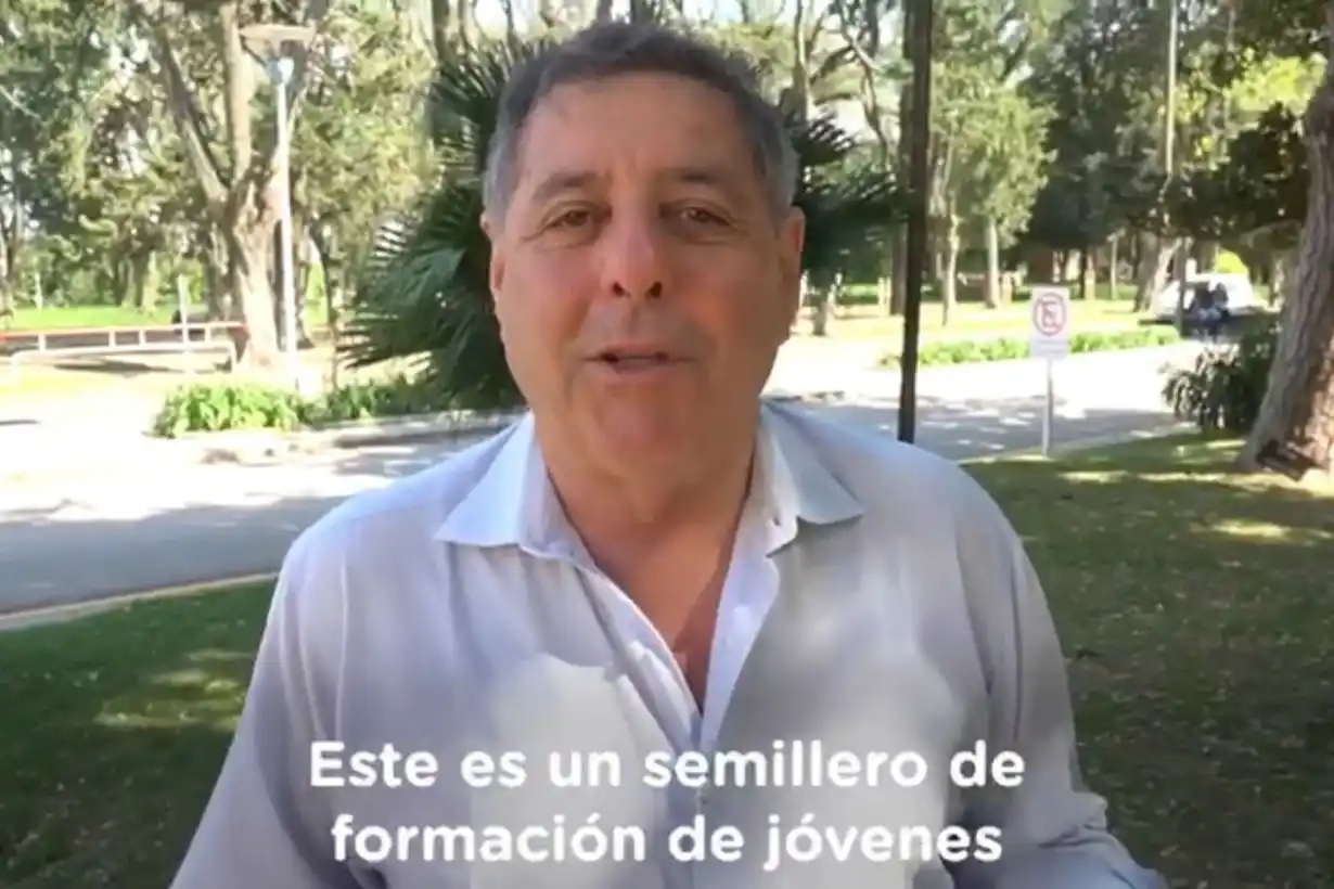 Docentes entrerrianos repudiaron un spot de campaña de Alfredo De Angeli