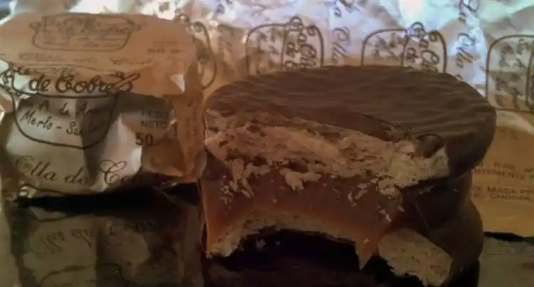 Catador de alfajores eligió al mejor de la provincia de Buenos Aires