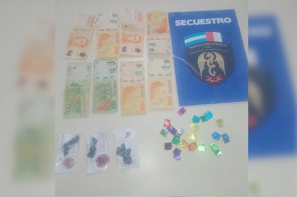 Parte del material secuestrados a los involucrados