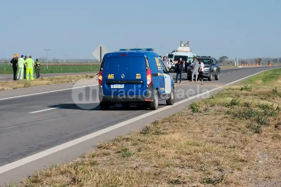 Tragedia: una mujer perdió la vida tras un accidente entre una camioneta y un auto