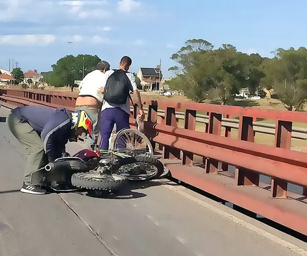 Ciclistas hospitalizados, luego de sufrir lesiones