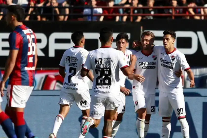 Newell’s fue contundente y goleó a San Lorenzo de visitante