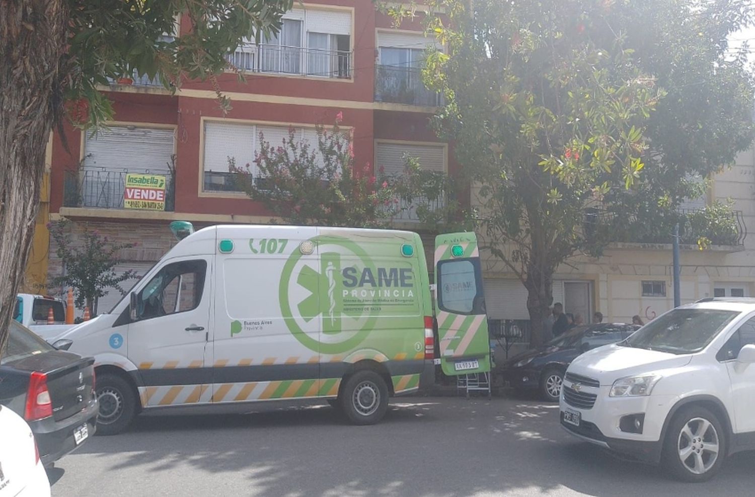 Intentó ingresar a su departamento desde la terraza y terminó en el HIGA