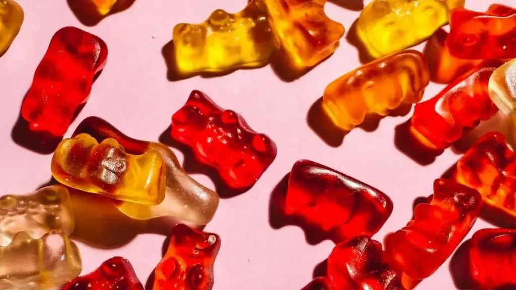 Un nene de 5 años comió una gomita de LSD de su papá y está internado
