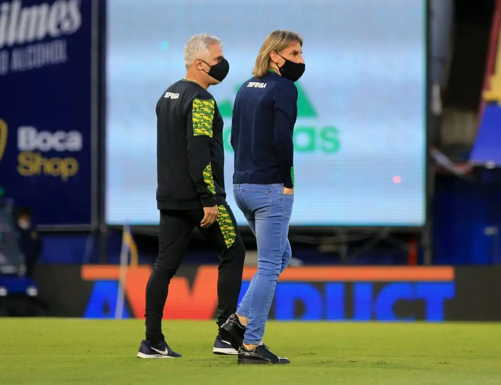 Defensa juega un partido de condiciones especiales