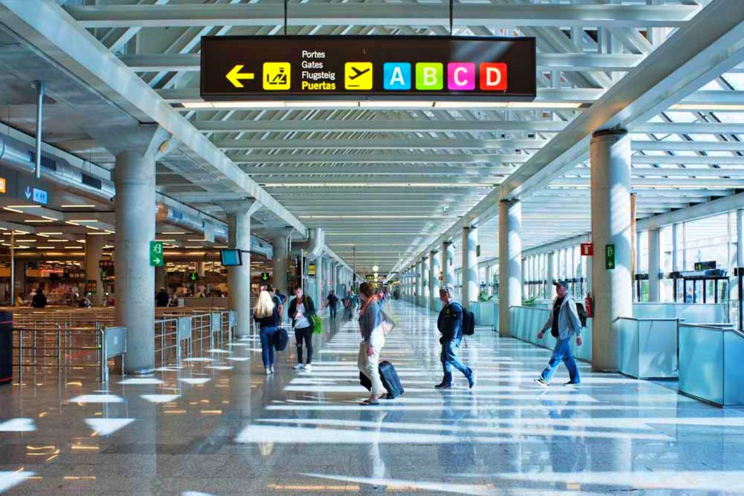 Adiós a la pandemia: en 2023 los aeropuertos españoles de Aena superaron cifras de tráfico de 2019