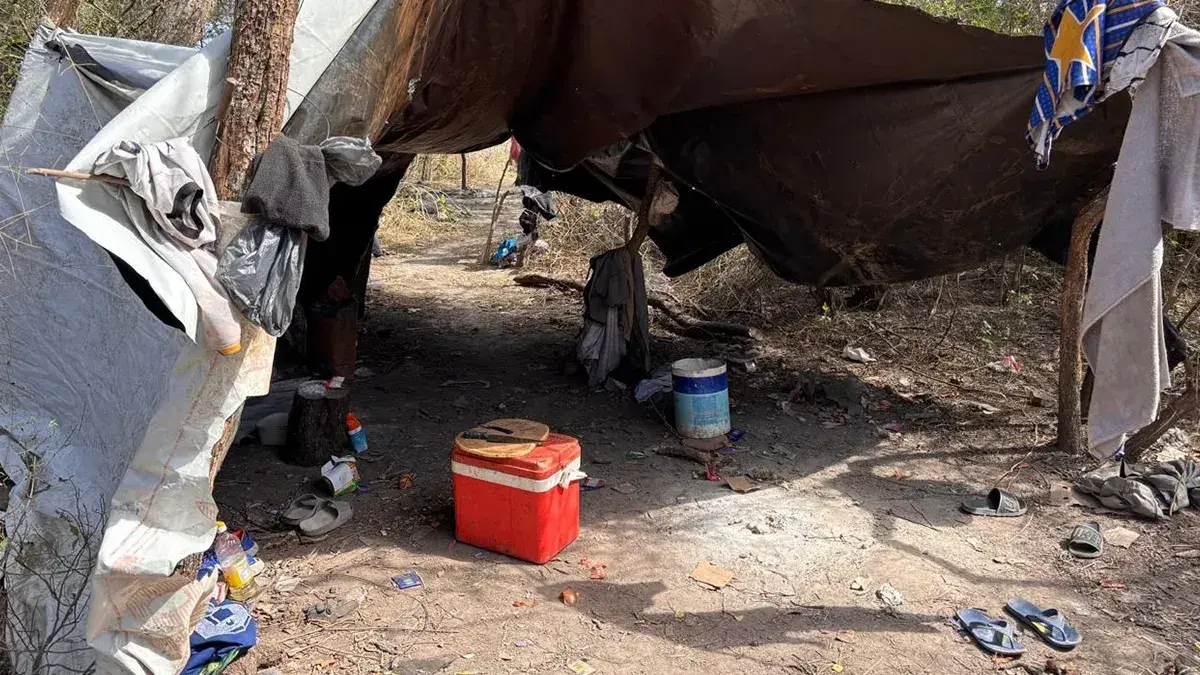 Una de las carpas en donde las víctimas pasaban sus días.
