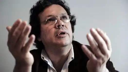 Tristán Bauer renunció a RTA