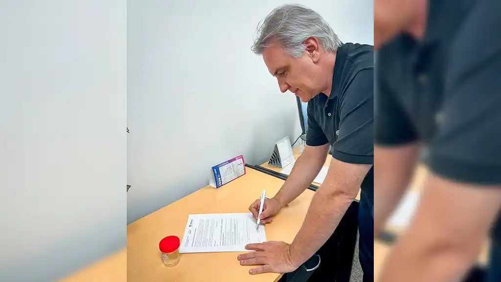 Martín Llaryora se realizó el narcotest este miércoles