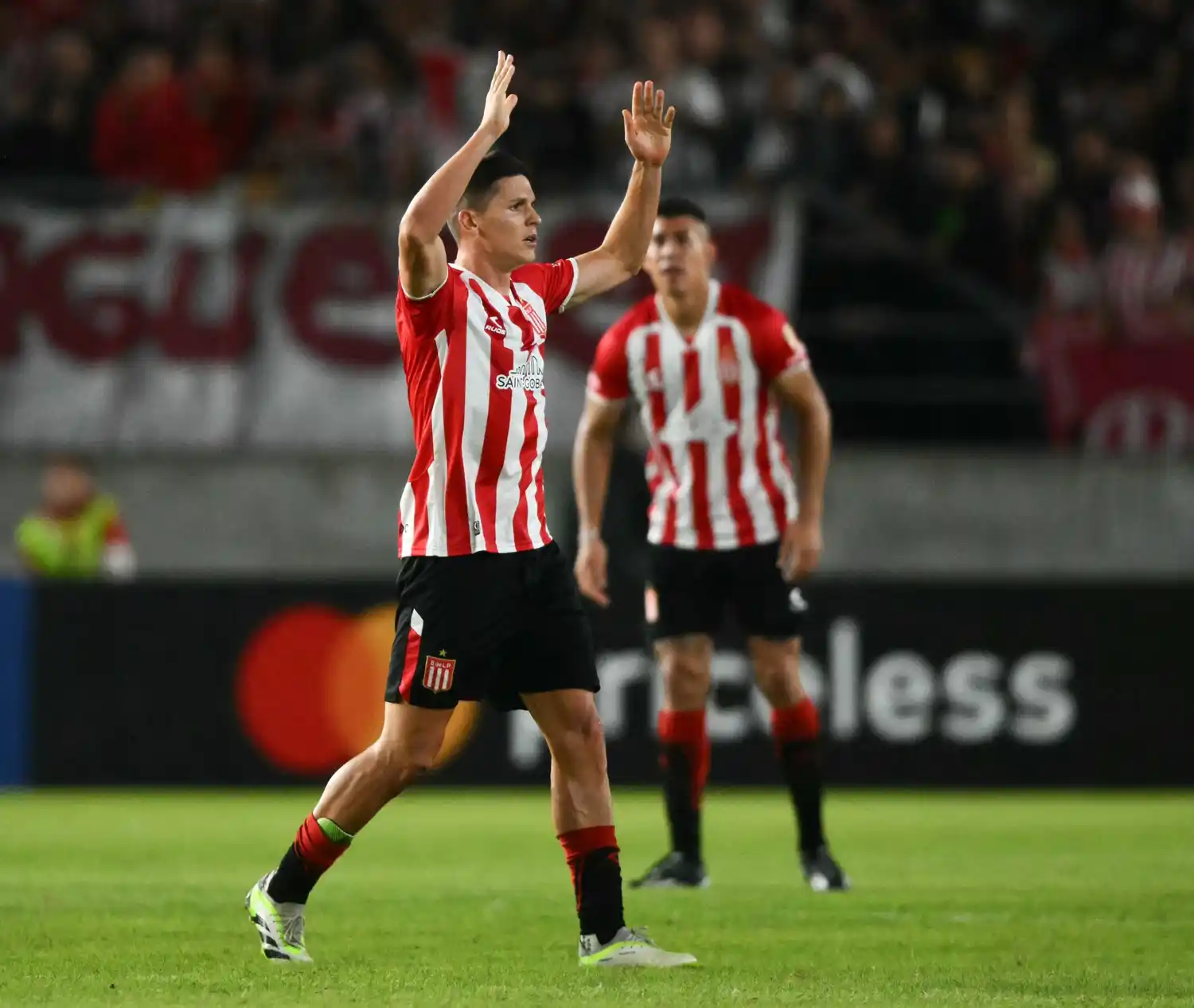 Carrillo es el goleador de Estudiantes.