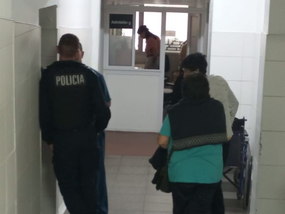Hallaron un arma de fuego en el baño del Hospital Santamarina de Tandil y crece la preocupación por la seguridad