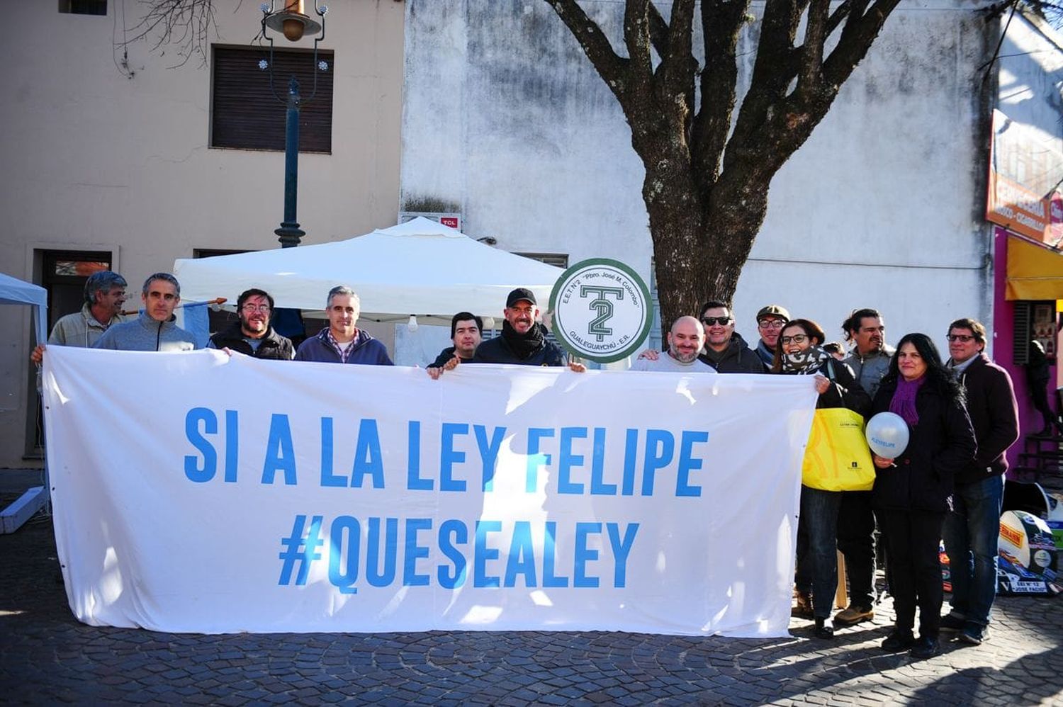 En el Paseo Alem se pidió por la reglamentación urgente de la Ley Felipe