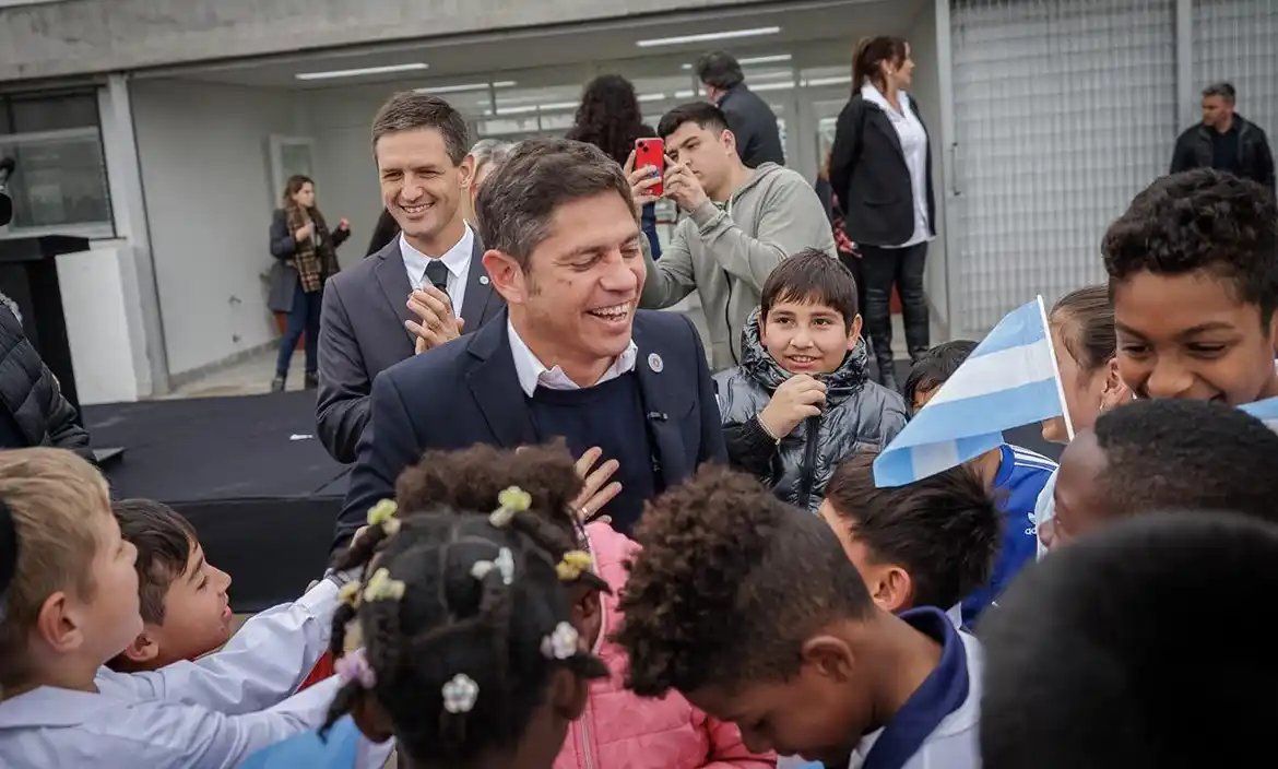 Kicillof inauguró un polo educativo con una chicana a Milei: “Esto no lo iban a hacer las fuerzas del cielo”