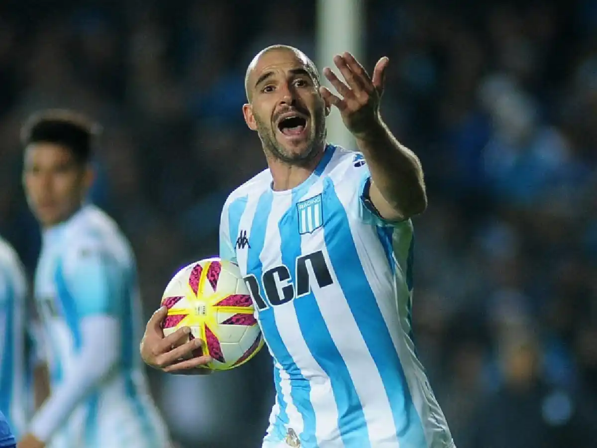 Racing va en busca del primer puesto 