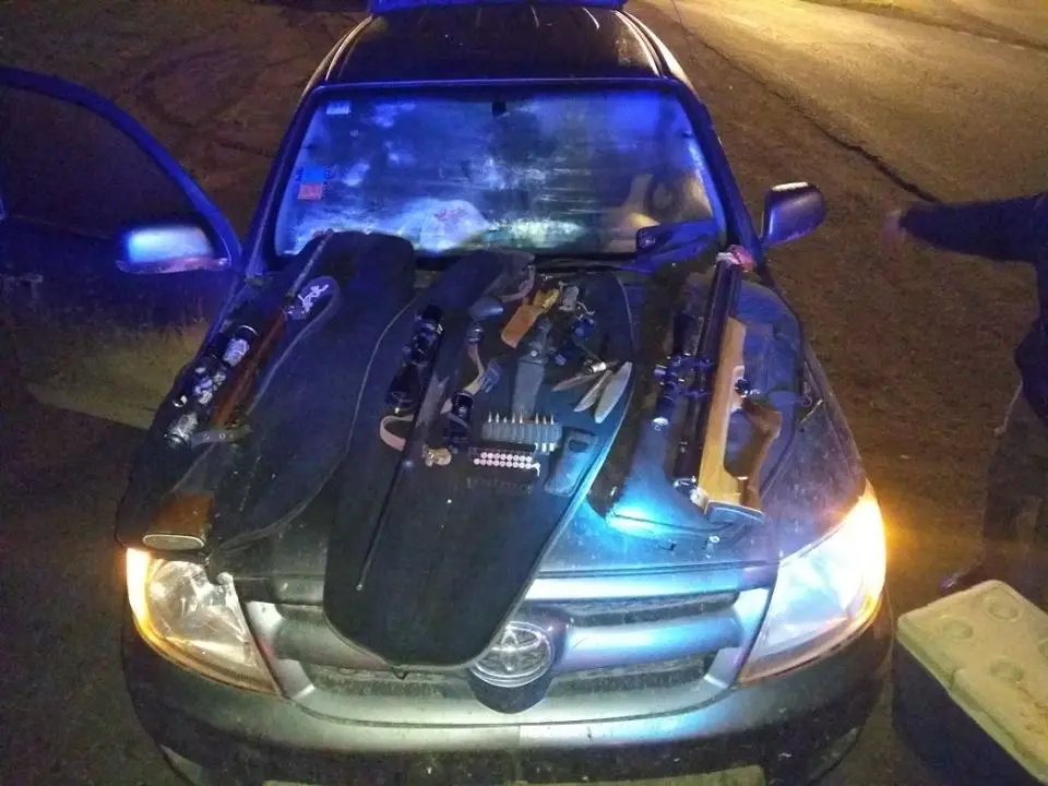 Tenían un arsenal y terminaron detenidos