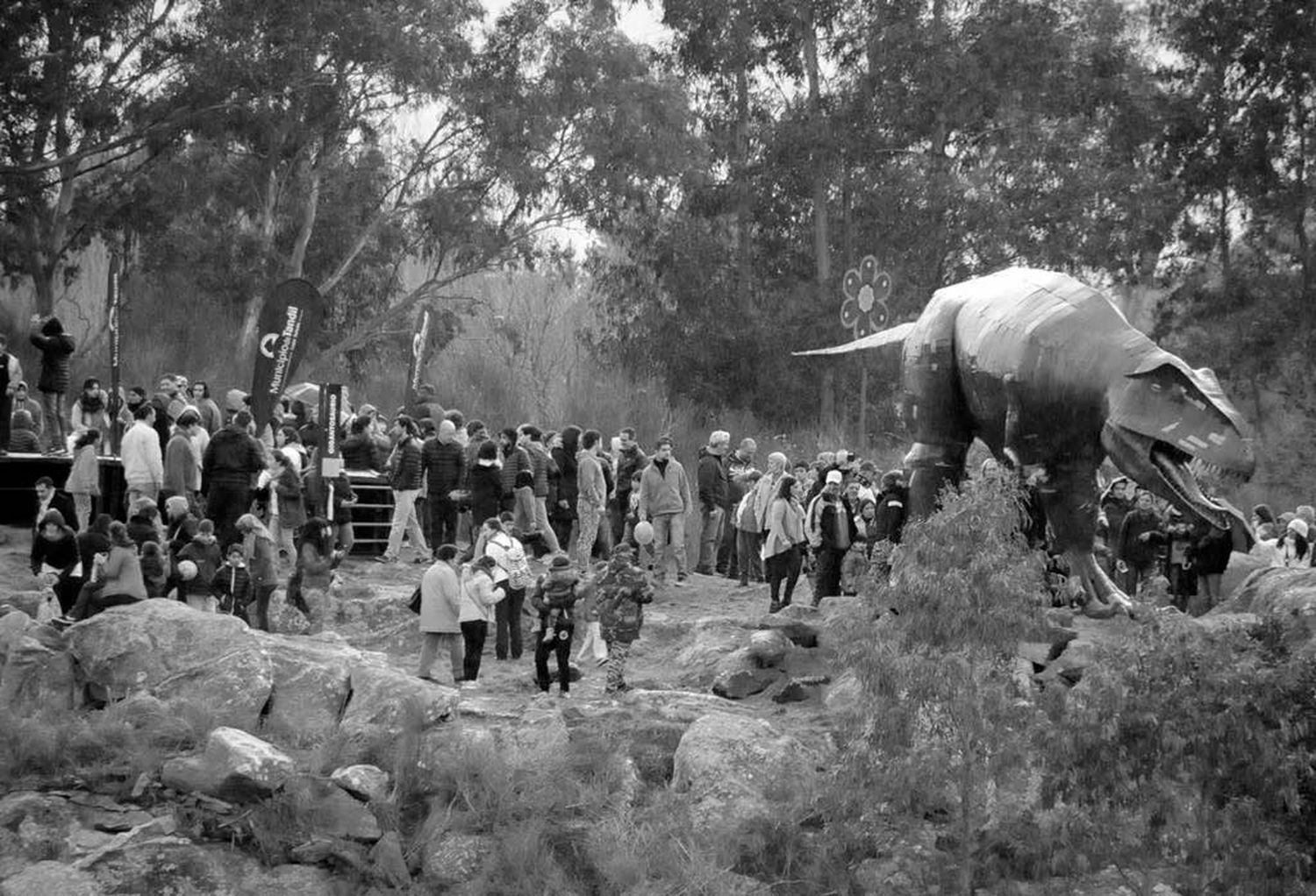 Un dinosaurio gigante, un queso especial y un monumento millonario, el plan de Lunghi por el Bicentenario
