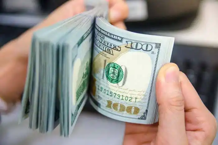El dólar blue sigue en picada: Hoy se vende a $150