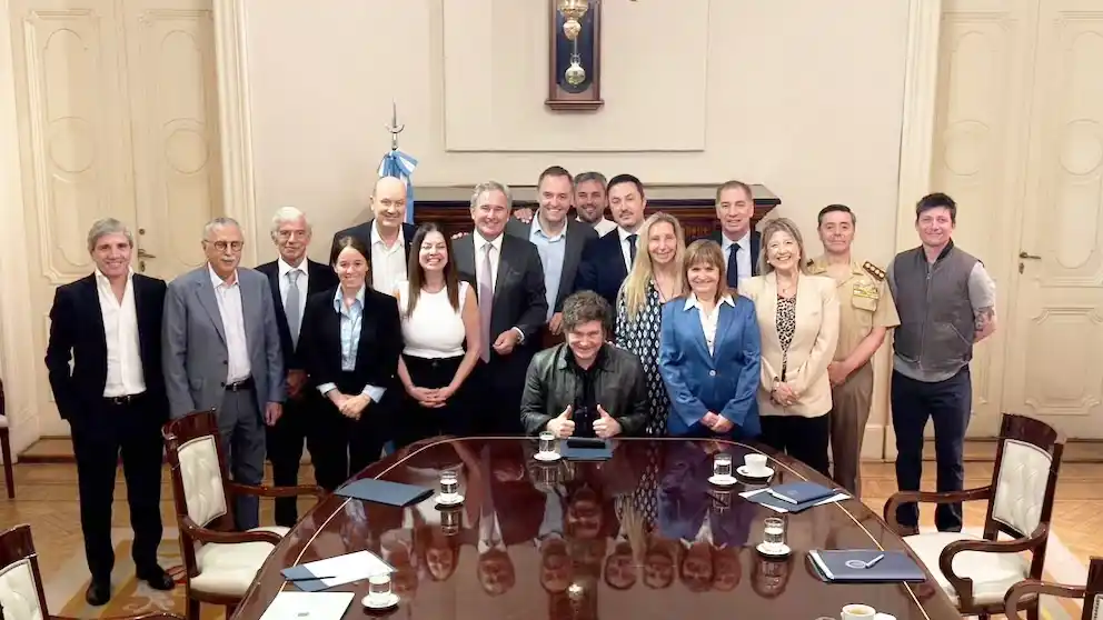 Milei reunirá al Gabinete el lunes en la Quinta de Olivos: asado, balance del año y lo que viene para el 2026