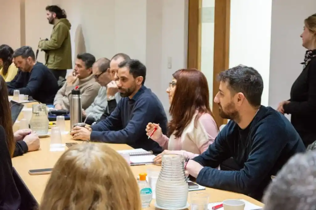 Paritarias: Cicop también aceptó la oferta de Provincia, aunque “en disconformidad”