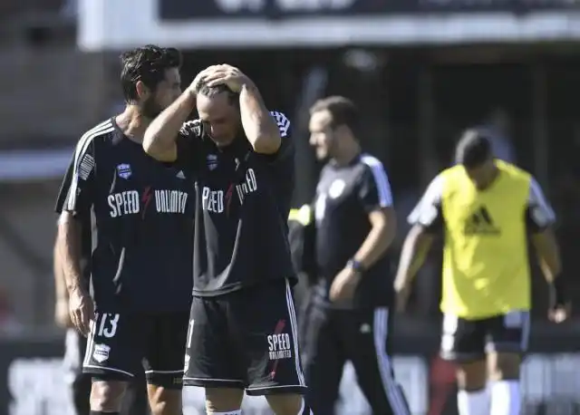 Pese a los intentos, Riestra perderá la categoría