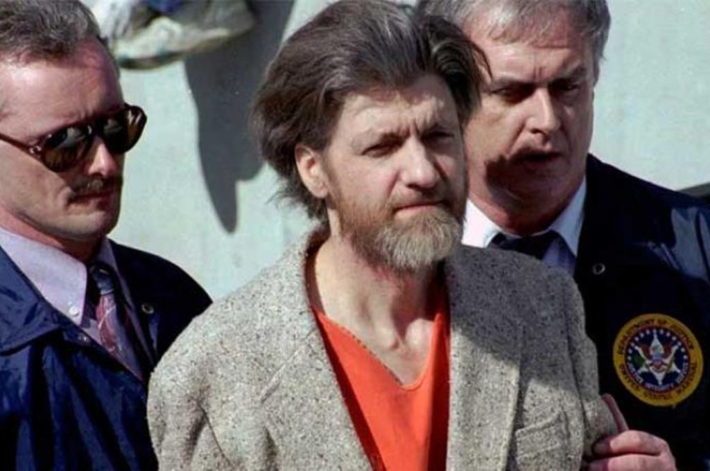 Quién fue Ted Kaczynski, el Unabomber que aterrorizó a EEUU durante décadas con cartas bomba y se suicidó en la cárcel