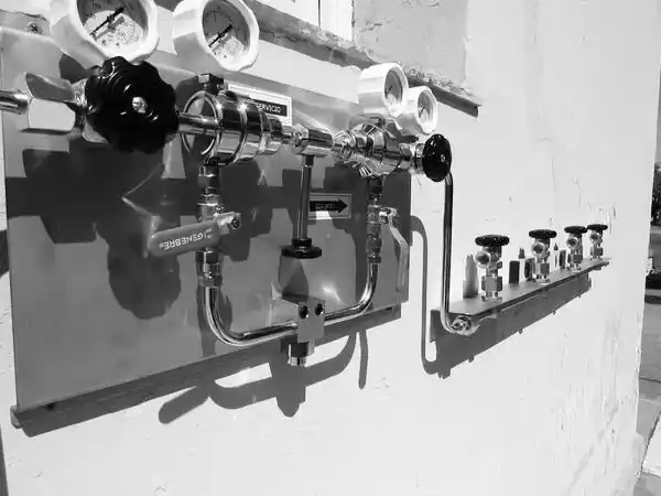 Comenzó la obra de oxígeno central para el hospital San Blas