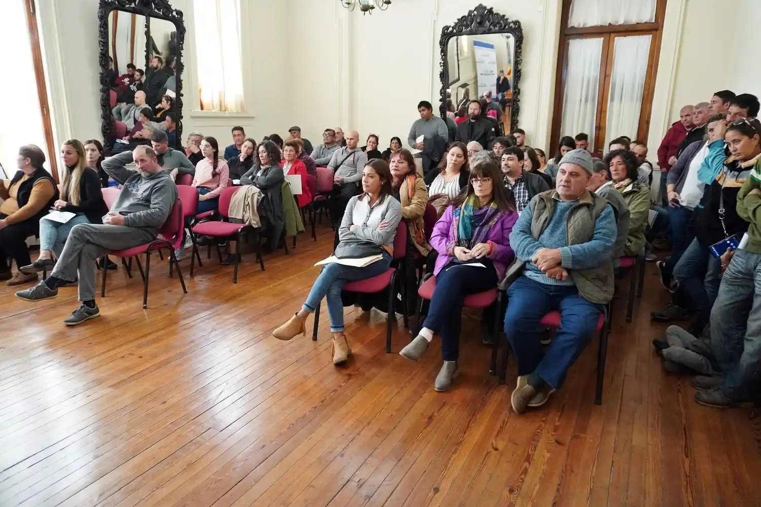Benito Juárez: se realizó un acto de firma de escrituras
