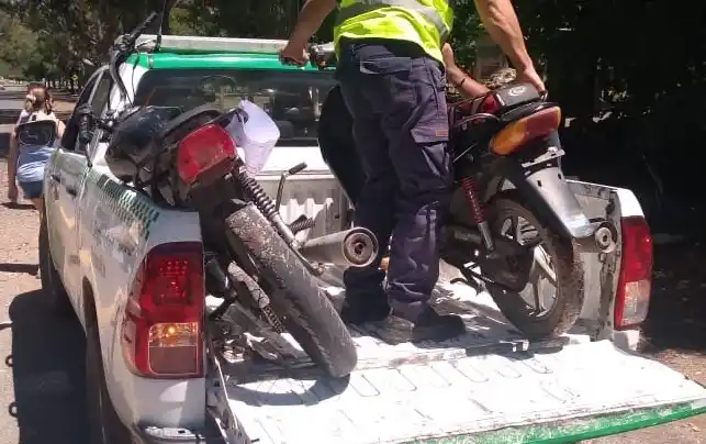 Les secuestraron las motos en un operativo y las robaron del depósito municipal tras amenazar al sereno