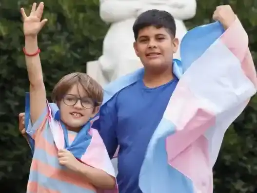 Paraná recibirá la proyección del documental “Ahora Soy Bauti y Merlín” sobre infancias trans