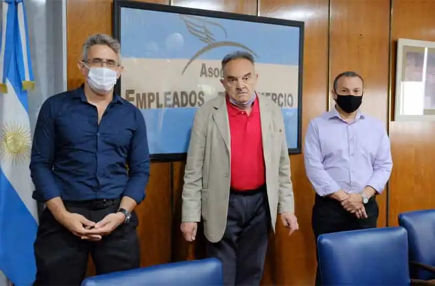 Hay acuerdo: los empleados de comercios trabajarán hasta las 5 de la tarde el 24 y 31 de diciembre