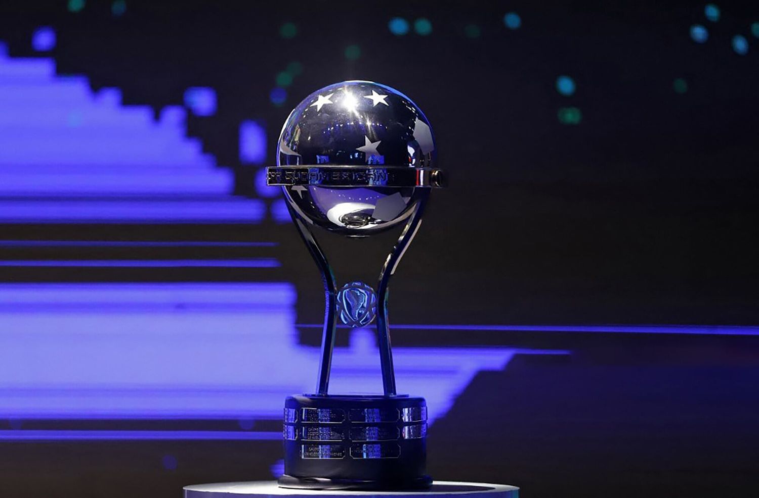 Se sorteó la Copa Sudamericana: ¿en que grupos jugarán los argentinos?