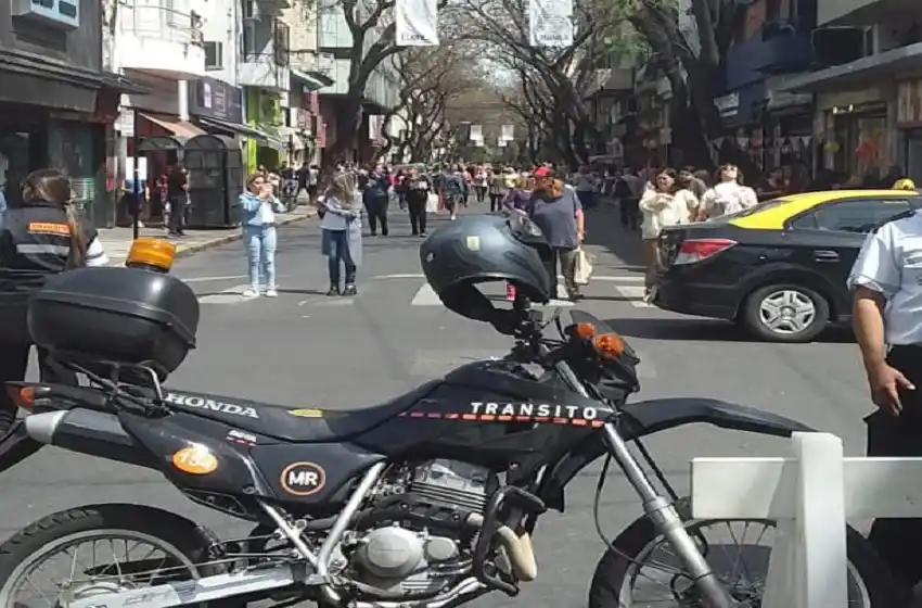 Día de la Madre: calle San Luis ofreció un panorama distinto para facilitar las compras en familia