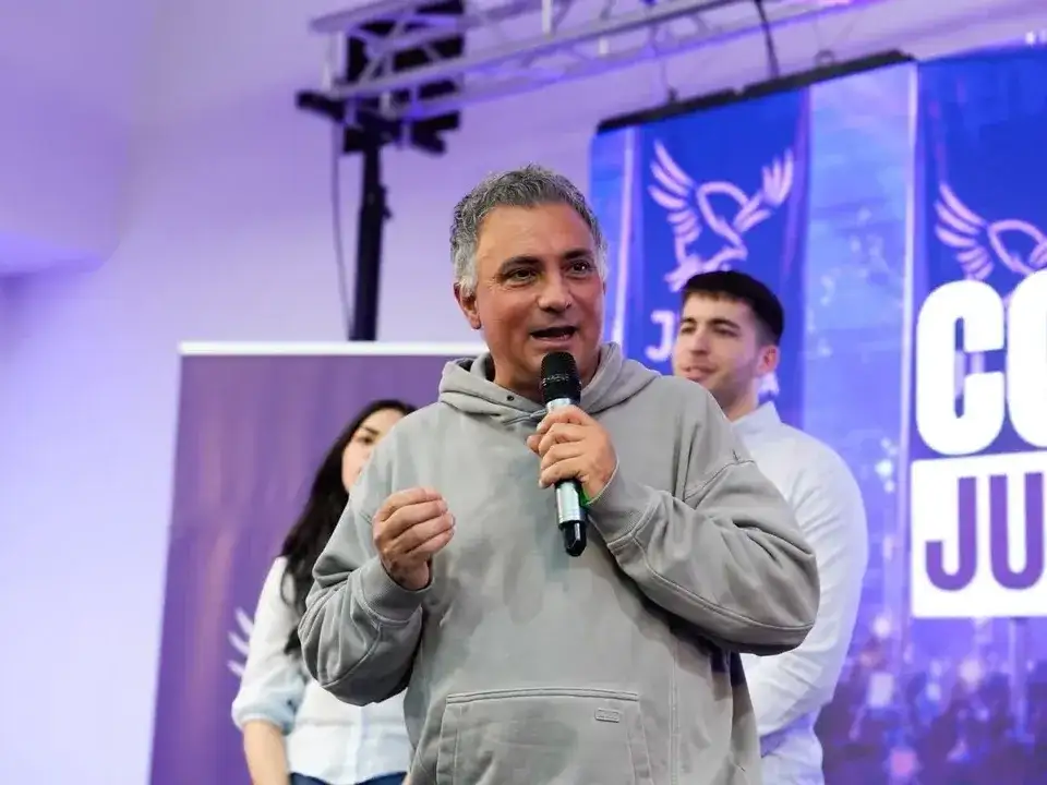 Sebastián Pareja.