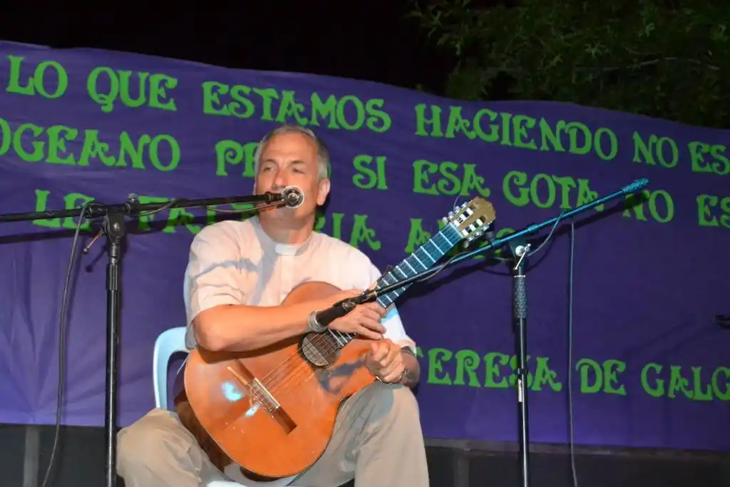 Presbítero Jorge Leiva
