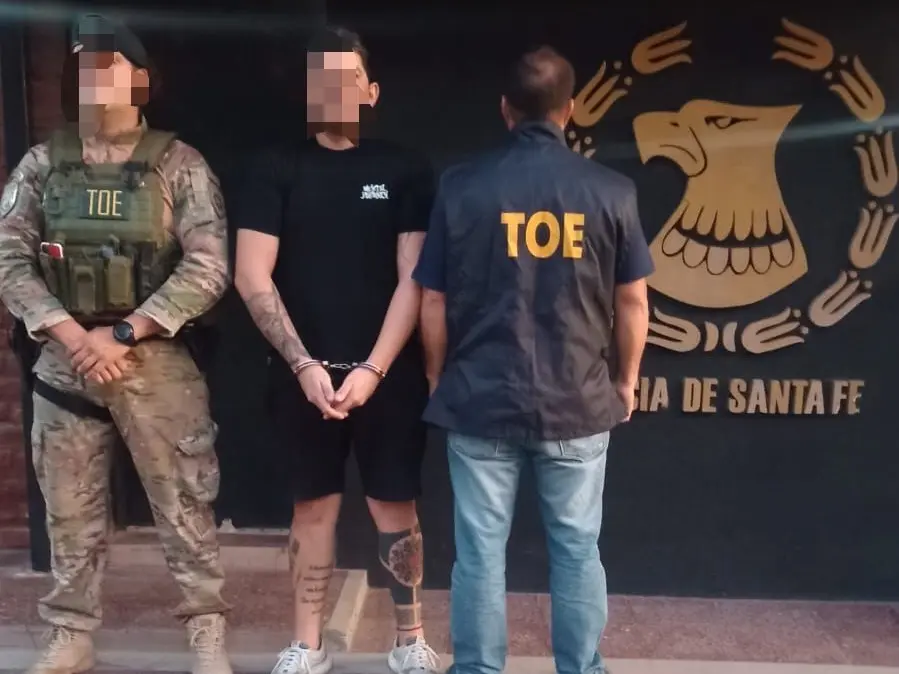 Se entregó el policía buscado por su presunto vínculo con la banda Los Menores