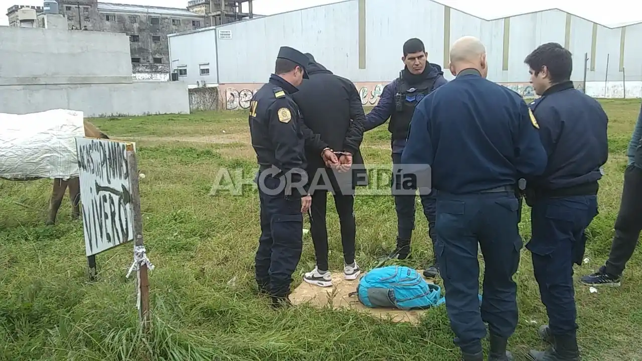 Video: Así capturaron y se llevaron detenido al gualeguaychuense que intentó asesinar a su ex pareja