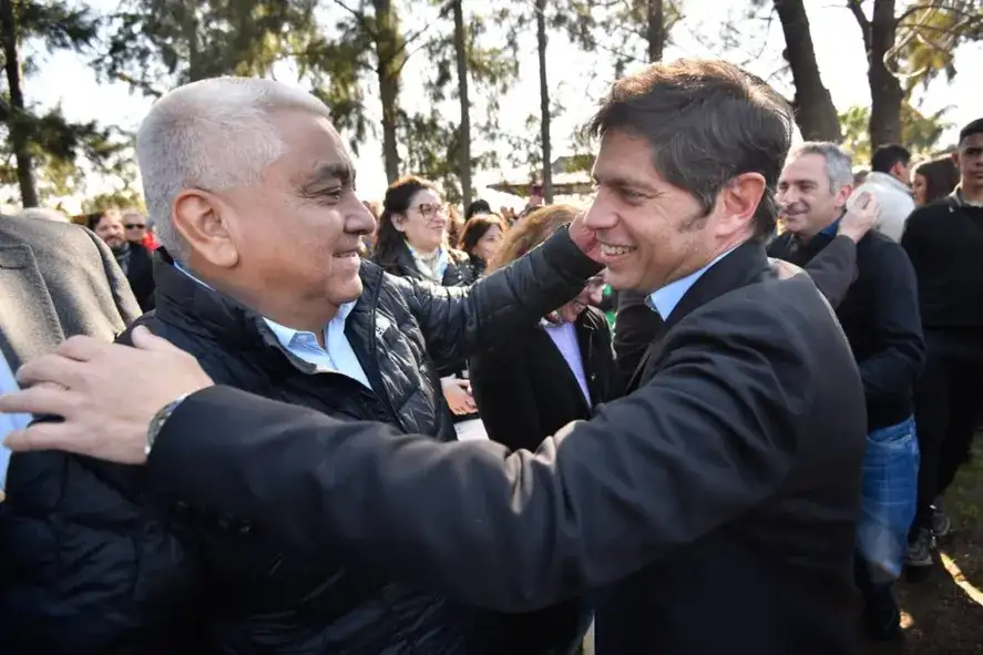 El gobernador se presentó en territorio de Cecilio Salazar de la Unión Argentina de Trabajadores Rurales y Estibadores (UATRE).
