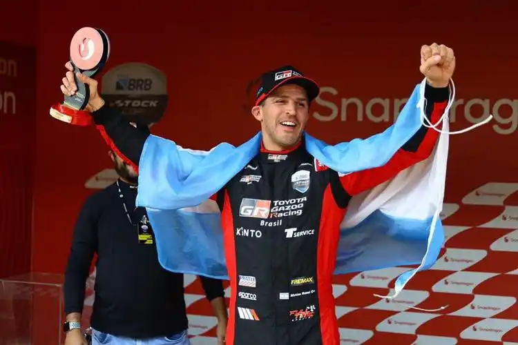 Victoria de Matías Rossi