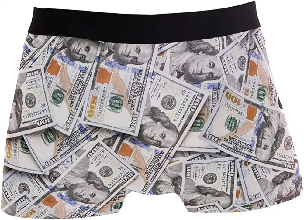 Calzoncillos con miles de dólares abultaban a pasajero lavador de dinero