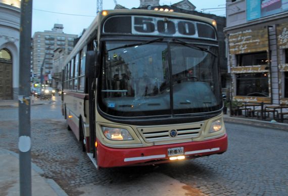 El boleto del colectivo podría irse a 350 pesos