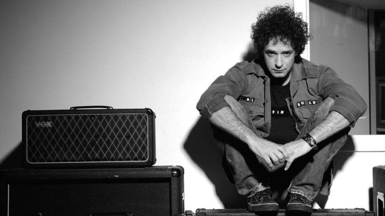 En el día en que hubiera cumplido 61 años Gustavo Cerati, dan a conocer un manuscrito inédito