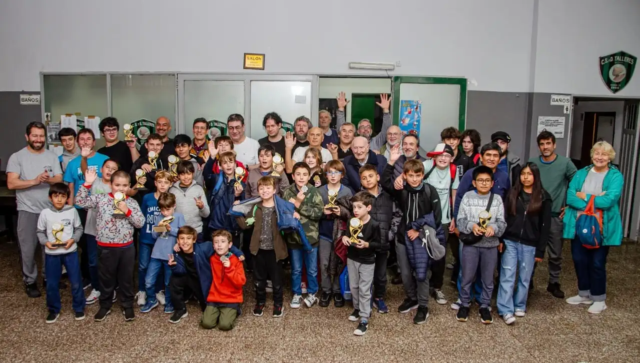 Chicos y grandes disfrutaron del torneo.