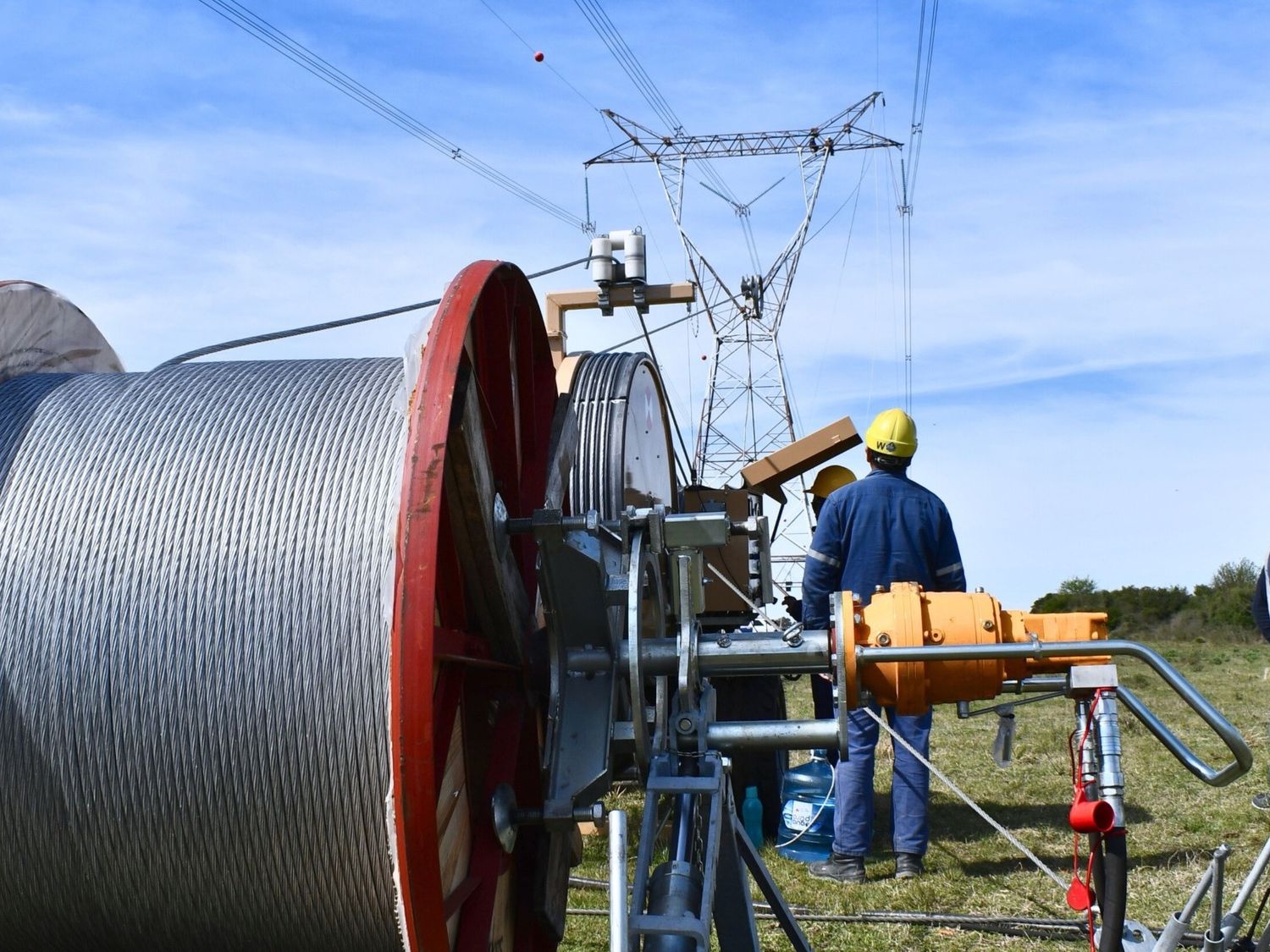 Salto Grande avanza con obras clave para la renovación del sistema eléctrico interconectado