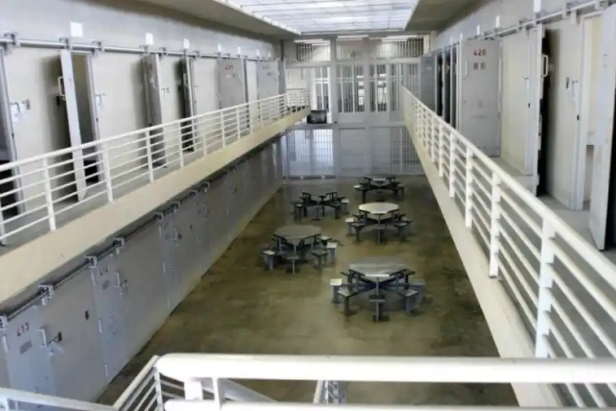 Construirán cuatro nuevos pabellones en el Complejo Penitenciario Rosario y ya abrieron las ofertas