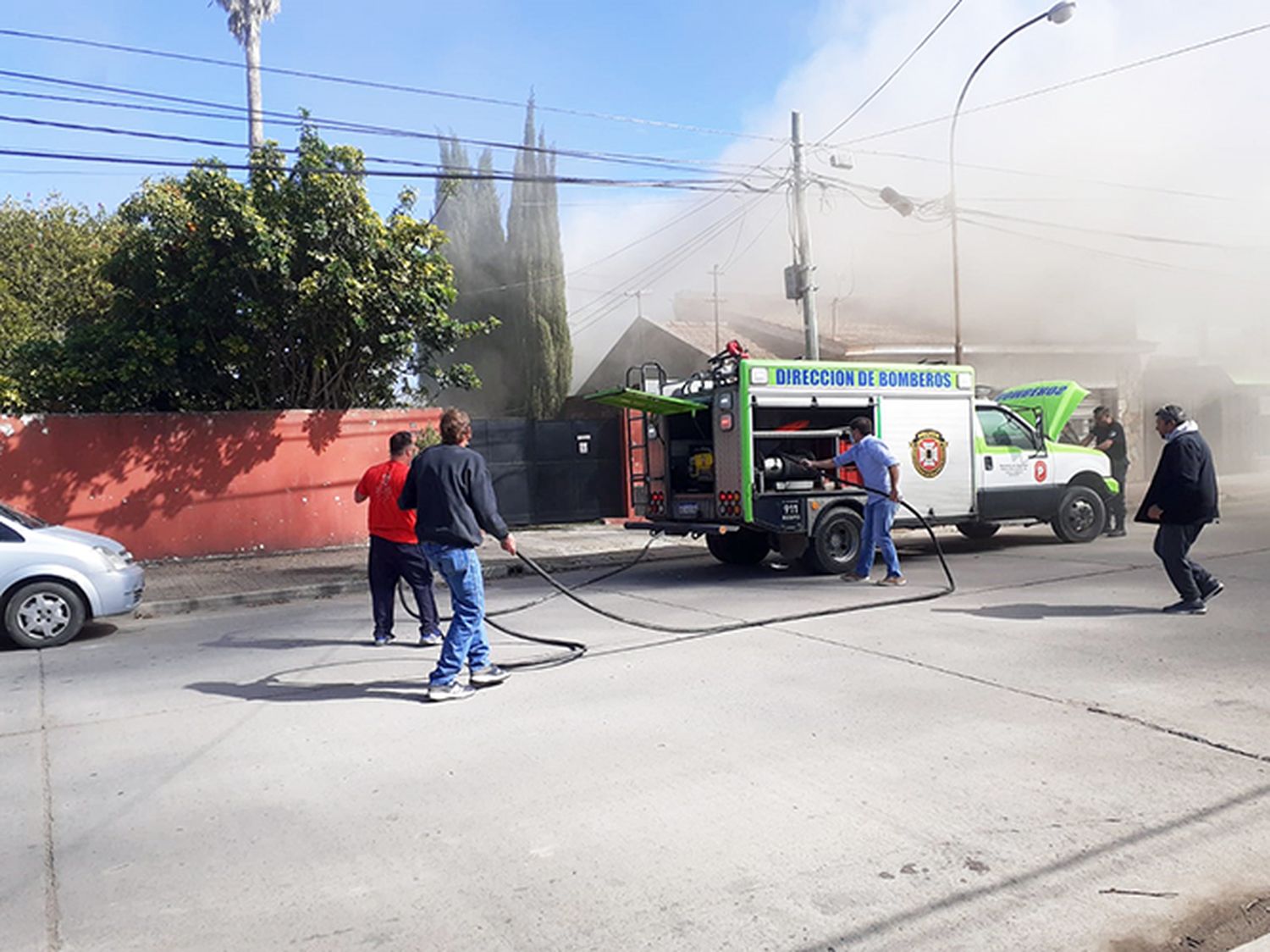 Un incendio afectó una casa y los ocupantes salieron ilesos