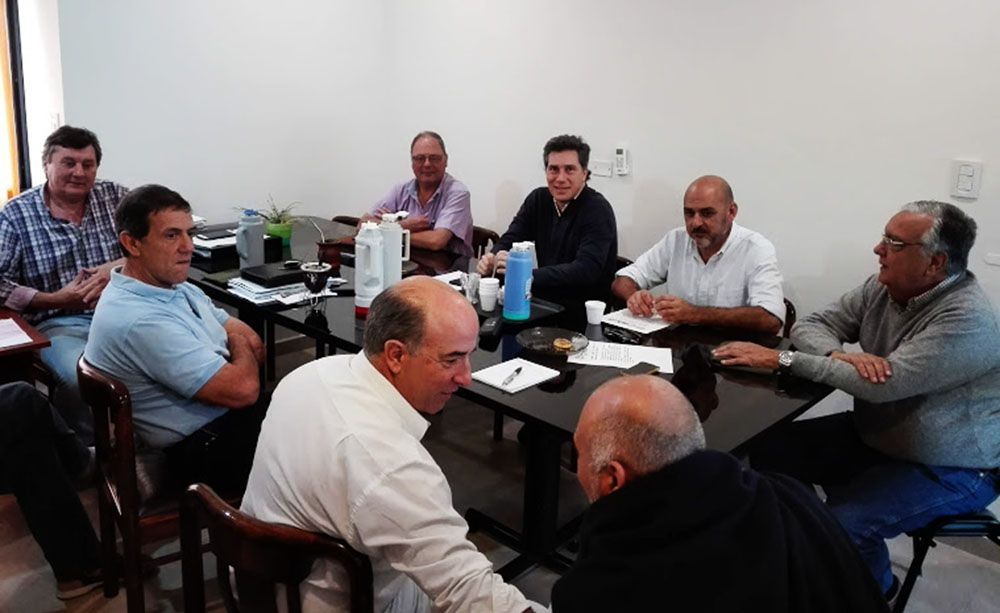 El Gobierno convocó para este lunes a la Mesa de Enlace provincial