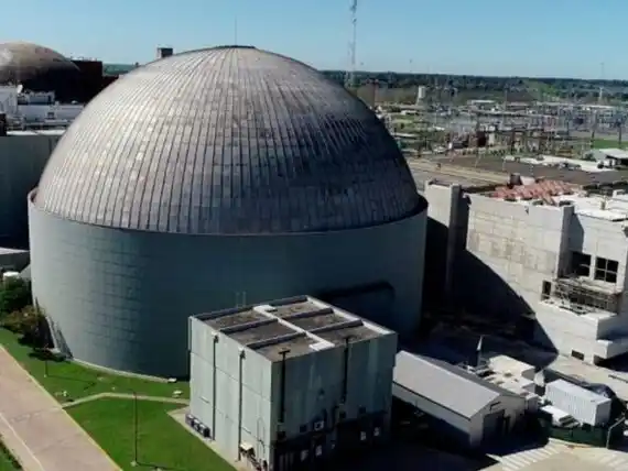 El Gobierno inició la privatización parcial de la empresa que controla los reactores nucleares