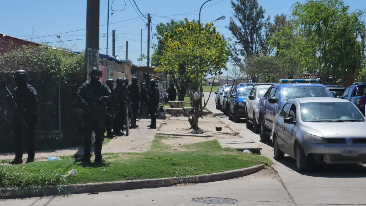 allanamientos en calle tucumán entre champagnat y baroni rafaela - 2